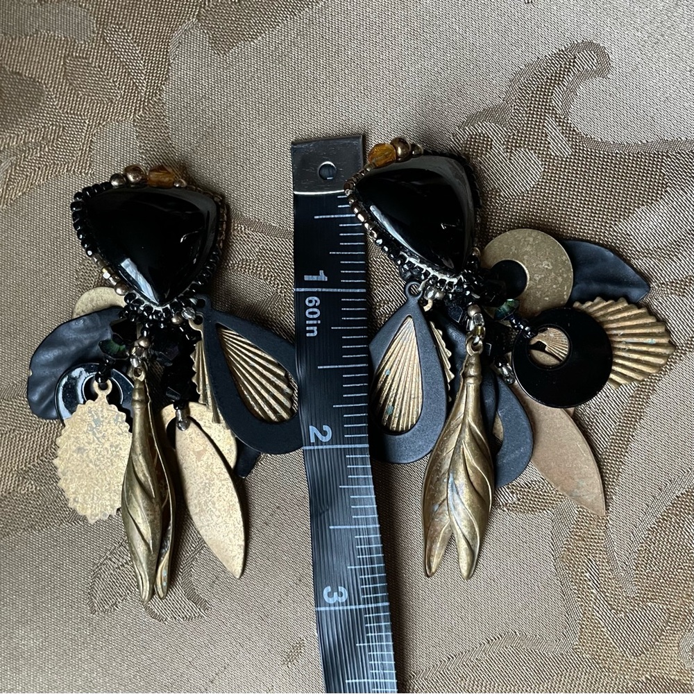 Vintage Onyx Brass Chipita Clip on earrings - Picture 6 of 8